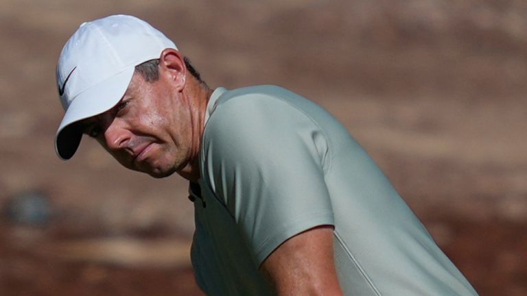 Rory McIlroy of Northern Ireland plays his shot on the 7th green during the second round of World Tour Golf Championship in Dubai, United Arab Emirates, Saturday, Nov. 16, 2024. (AP Photo/Altaf Qadri) 