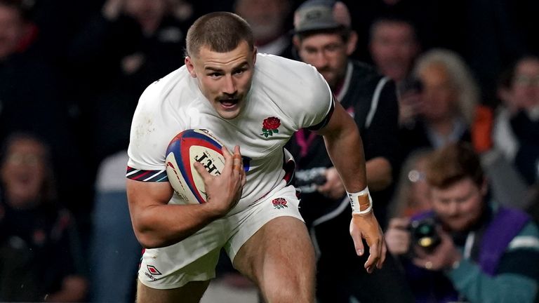 Ollie Sleightholme scores England opening try against South Africa