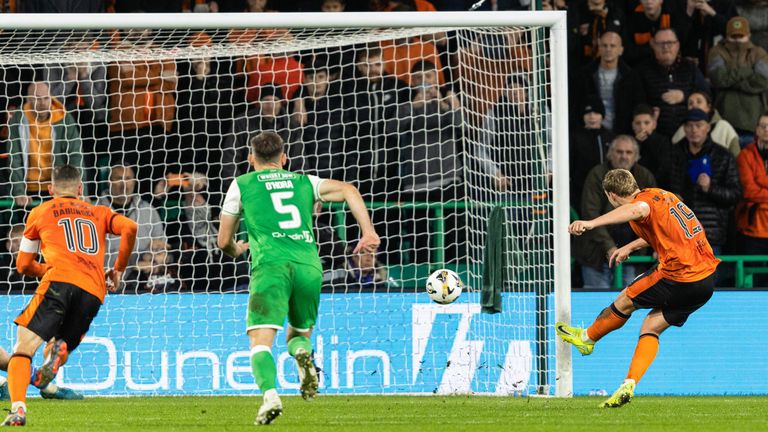 EDINBURGH, SCOTLAND - NOVEMBER 03: Dundee United's Sam Dalby scores from the penalty spot to make it 1-1 during a William Hill Premiership game between Hibernian and Dundee United at Easter Road, on November 03, 2024, in Edinburgh, Scotland. (Photo by Ross Parker / SNS Group)