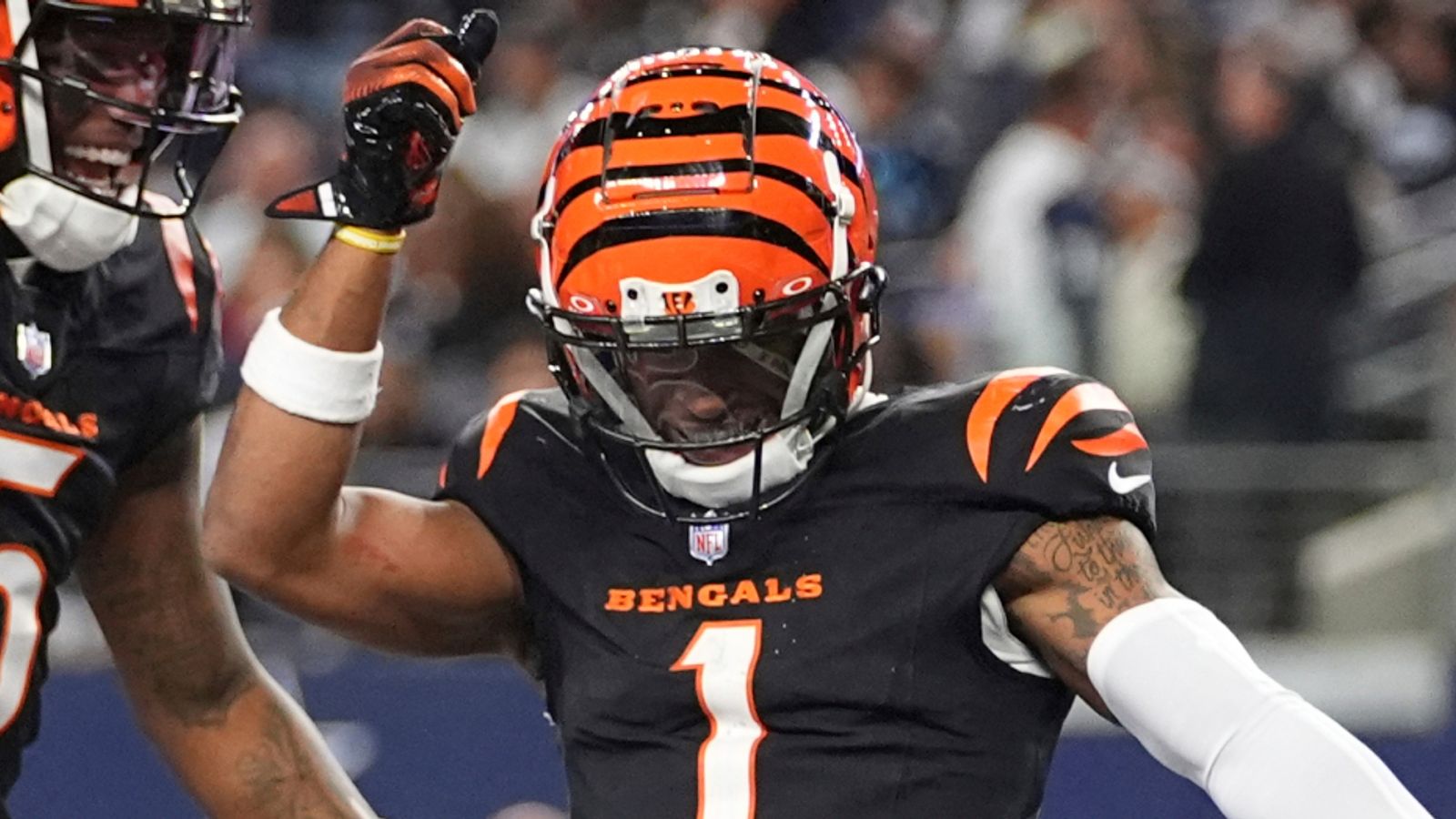 NFL results and highlights: Cincinnati Bengals edge out Dallas Cowboys after chaotic late blocked punt drama