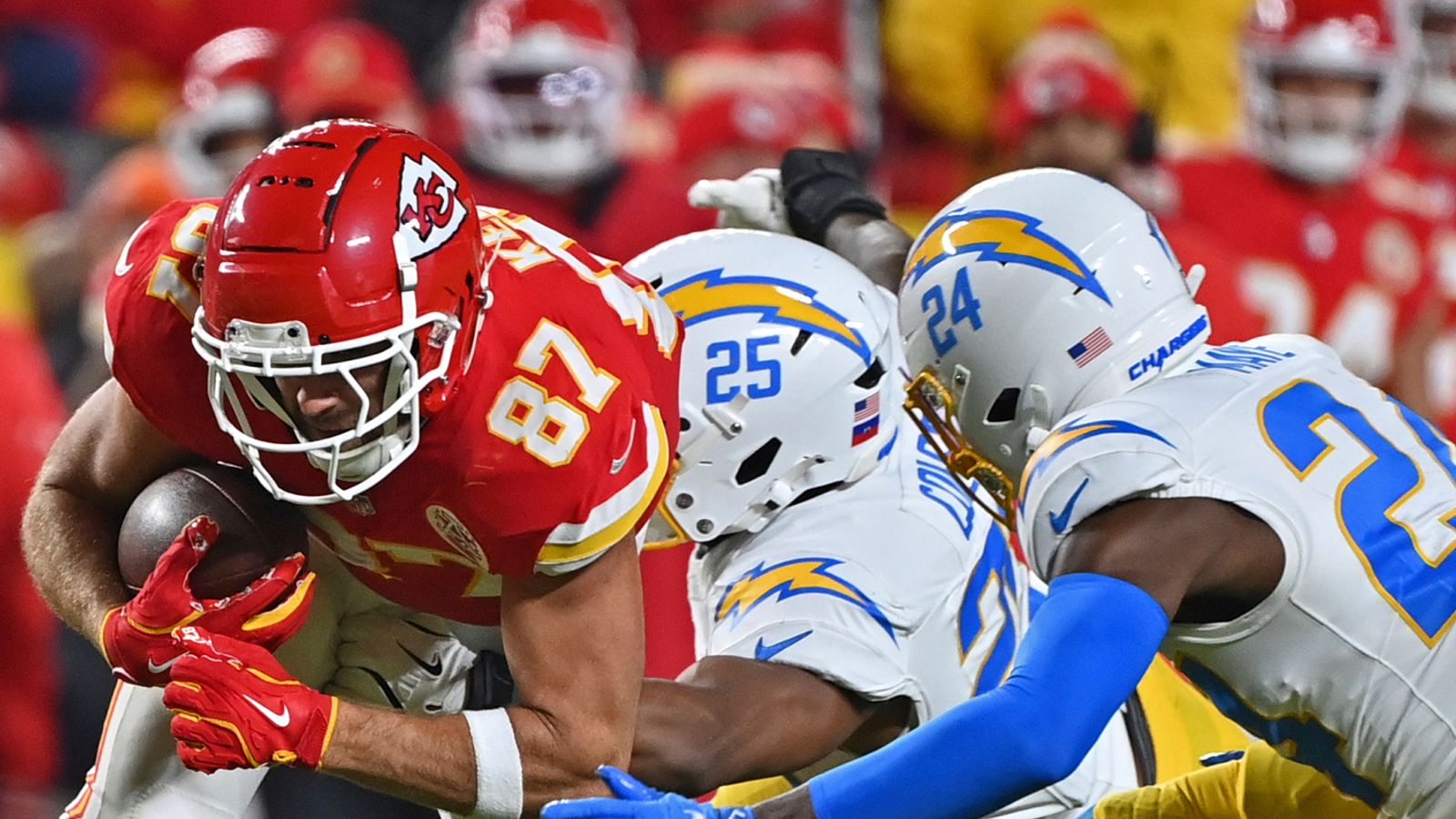 NFL results and highlights: Kansas City Chiefs beat Los Angeles Chargers 19-17 for ninth straight AFC West title