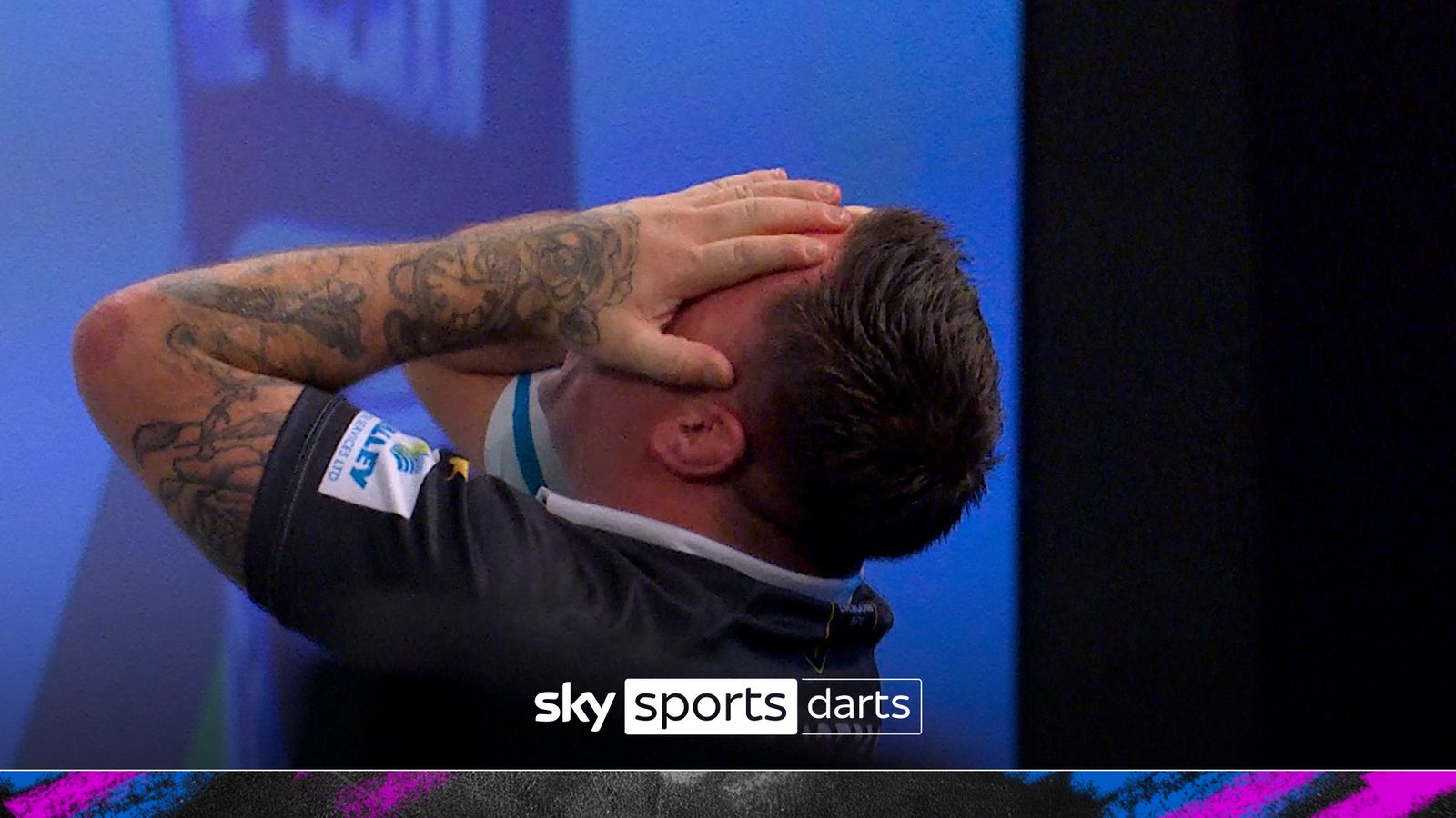 World Darts Championship: Luke Humphries sets up Peter Wright last-16 ...