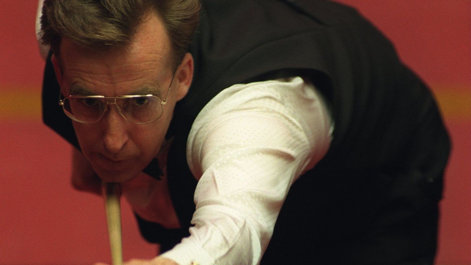 Terry Griffiths: Former world snooker champion dies after lengthy battle with dementia