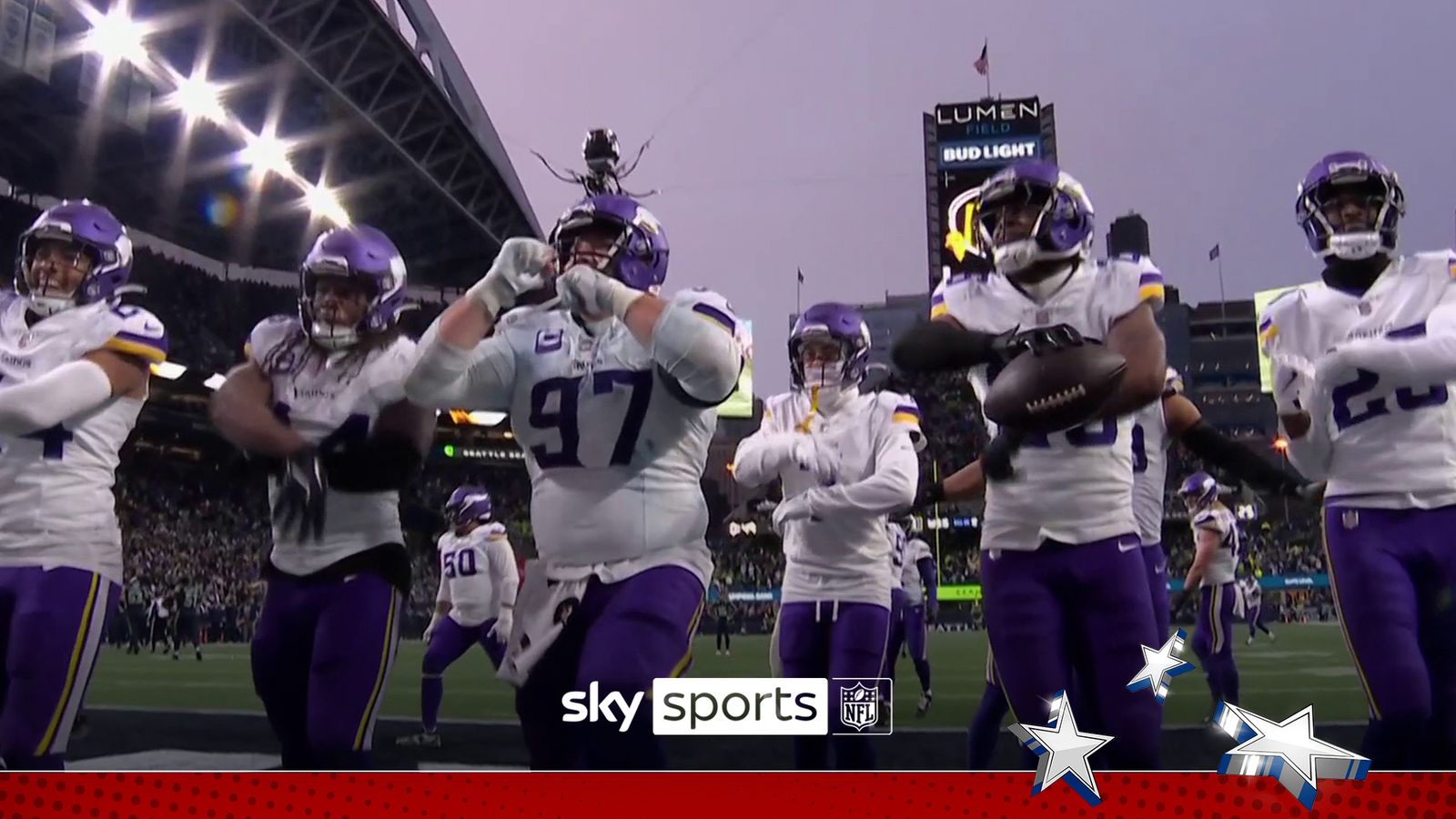 https://e0.365dm.com/24/12/1600x900/skysports-vikings-interception_6783814.jpg?20241223002000