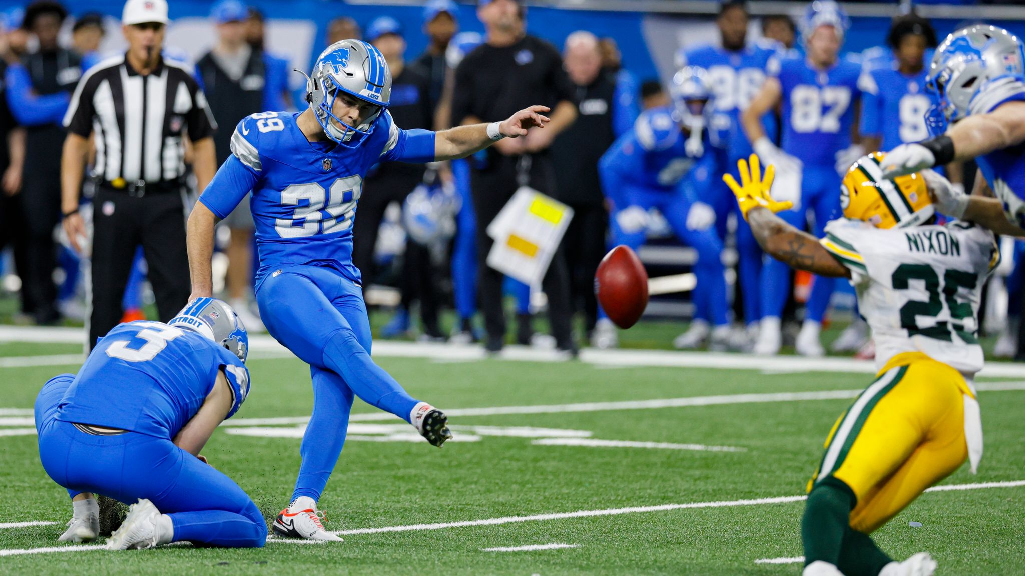 Detroit Lions clinch playoff spot thanks to last-second field goal ...