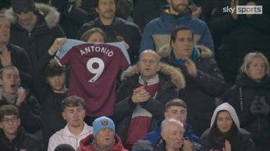 London Stadium bursts into applause on ninth minute for Michail Antonio