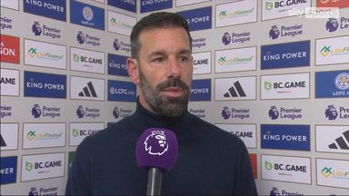 Van Nistelrooy hails Leicester's 'Fergie time' equaliser