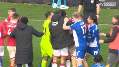 'It's all kicking off!' | Tempers flare between Bristol Rovers and Wrexham 