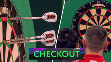 Crowd goes mad as Toylo hits 160 checkout!