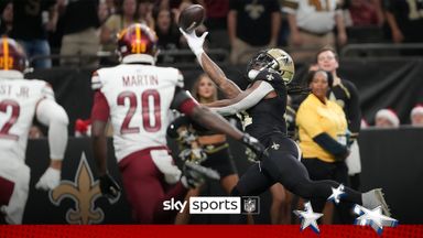 Kamara makes incredible one-handed grab for the TD!