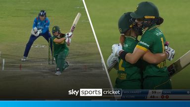 De Klerk's heroics seal South Africa's dominant win over England