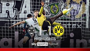 Borussia score stunner but held by ten-man Monchengladbach 