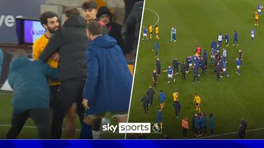 'What is going on at Wolves?!' | Ait-Nouri at the centre of full time scuffle 