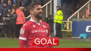 Lee opens scoring for Wrexham!