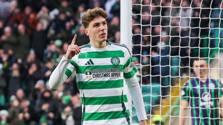 GLASGOW, SCOTLAND - DECEMBER 07: Celtic's Arne Engels celebrates after scoring to make it 1-0 during a William Hill Premiership match between Celtic and Hibernian at Celtic Park, on December 07, 2024, in Glasgow, Scotland. (Photo by Craig Williamson / SNS Group)