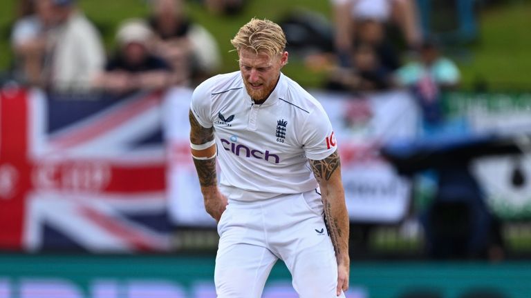 England captain Ben Stokes left the field in the second session with a left hamstring problem