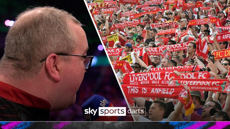 Stephen Bunting dedicates his win against Luke Woodhouse to the fans at Alexandra Palace as the The Bullet reaches the quarter-finals to face Peter Wright. 