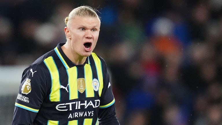 Erling Haaland shows his frustration during Man City's draw with Crystal Palace