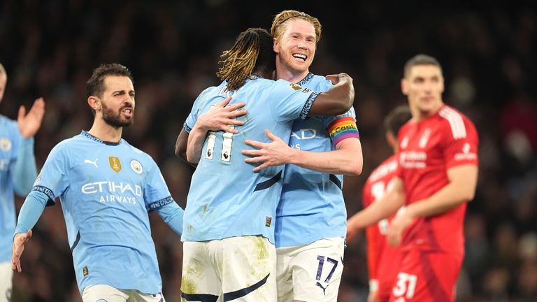 Manchester City's Kevin De Bruyne celebrates scoring their side's second goal of the game