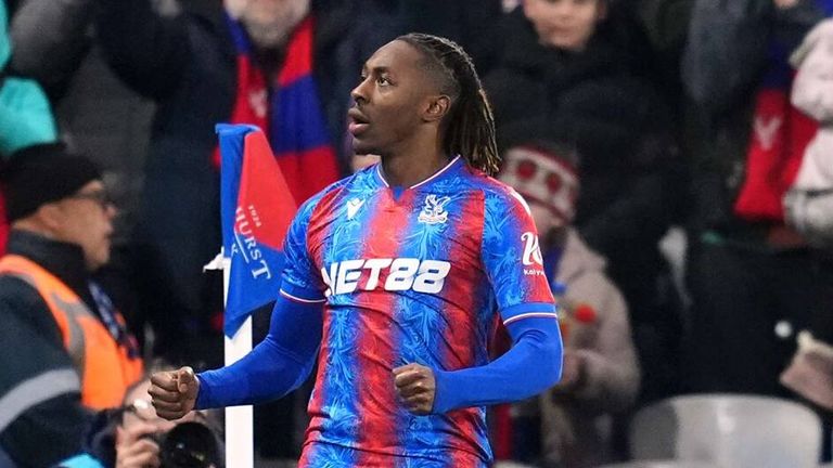 Eberechi Eze celebrates after giving Crystal Palace a 2-1 advantage against Southampton