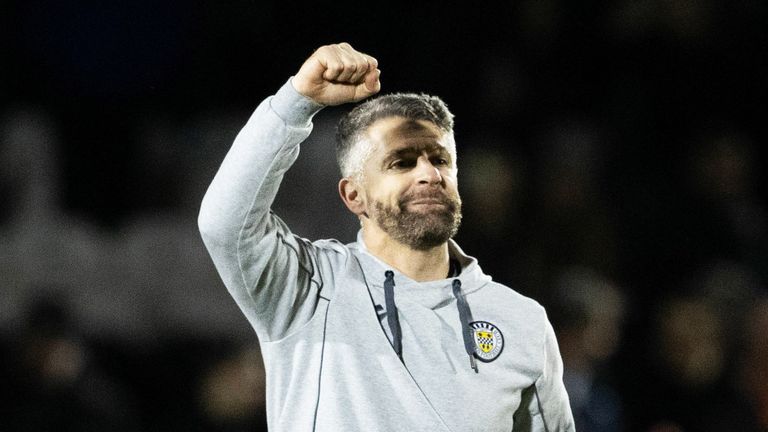 PAISLEY, SCOTLAND - DECEMBER 26: St Mirren Manager Stephen Robinson at Full Time during a William Hill Premiership match between St Mirren and Rangers at the SMiSA Stadium, on December 26, 2024, in Paisley, Scotland. (Photo by Alan Harvey / SNS Group)