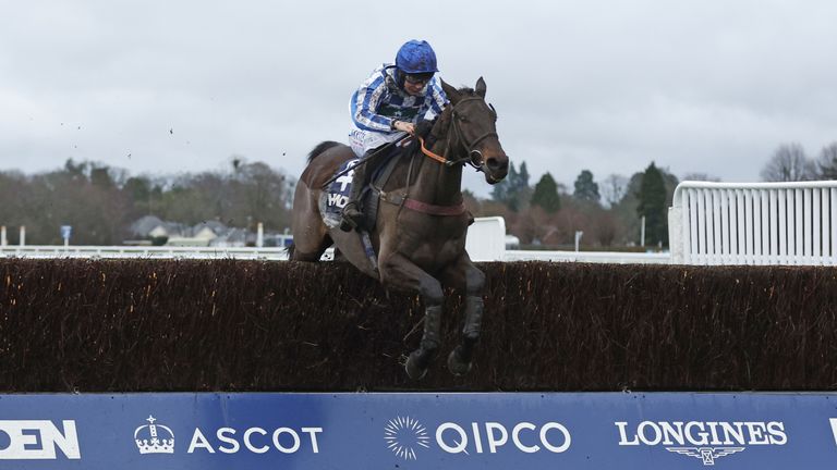 Charlie Deutsch and Victtorino jump to victory in the Silver Cup at Ascot for a second successive year