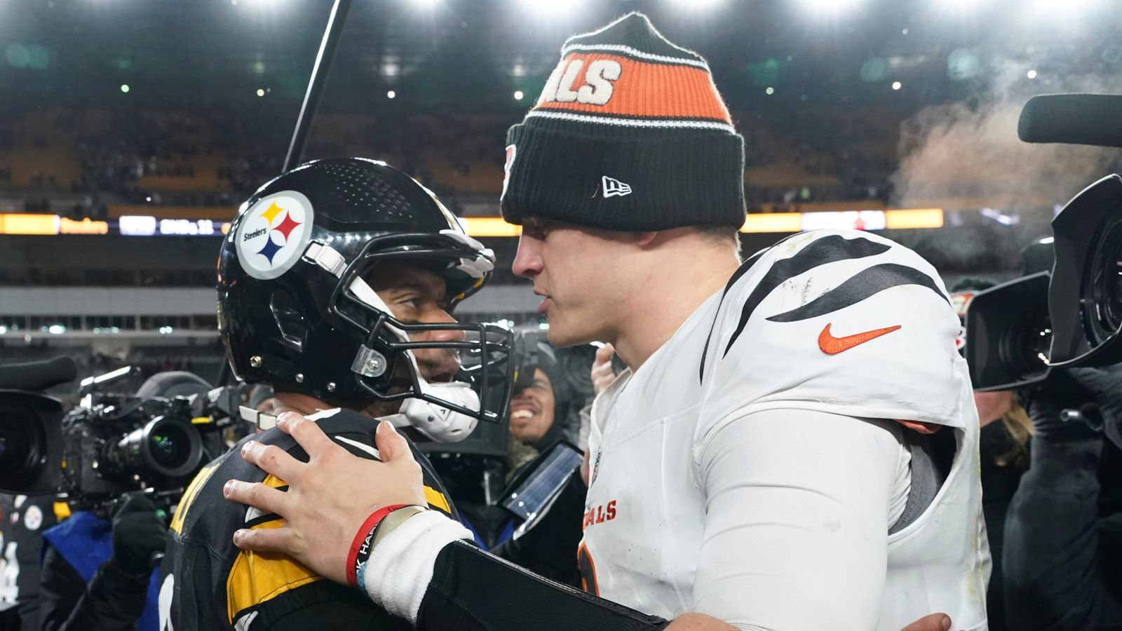 Cincinnati Bengals 19-17 Pittsburgh Steelers: Bengals stay in hunt for playoff place with fifth straight victory