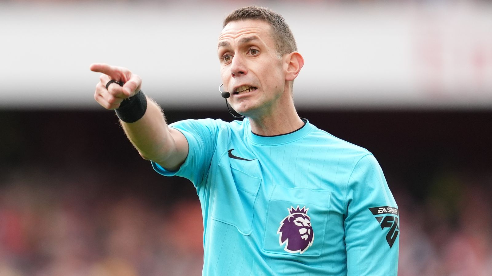 https://e0.365dm.com/25/01/1600x900/skysports-david-coote-referee_6812339.jpg?20250127210204