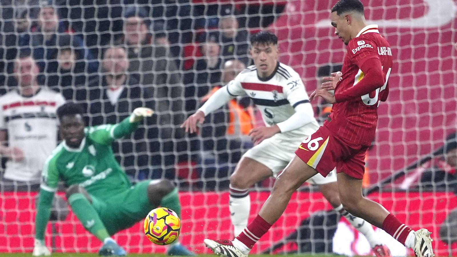 Liverpool 2-2 Man Utd: Trent Alexander-Arnold performance affected by Real Madrid links, says Jamie Carragher | Football News