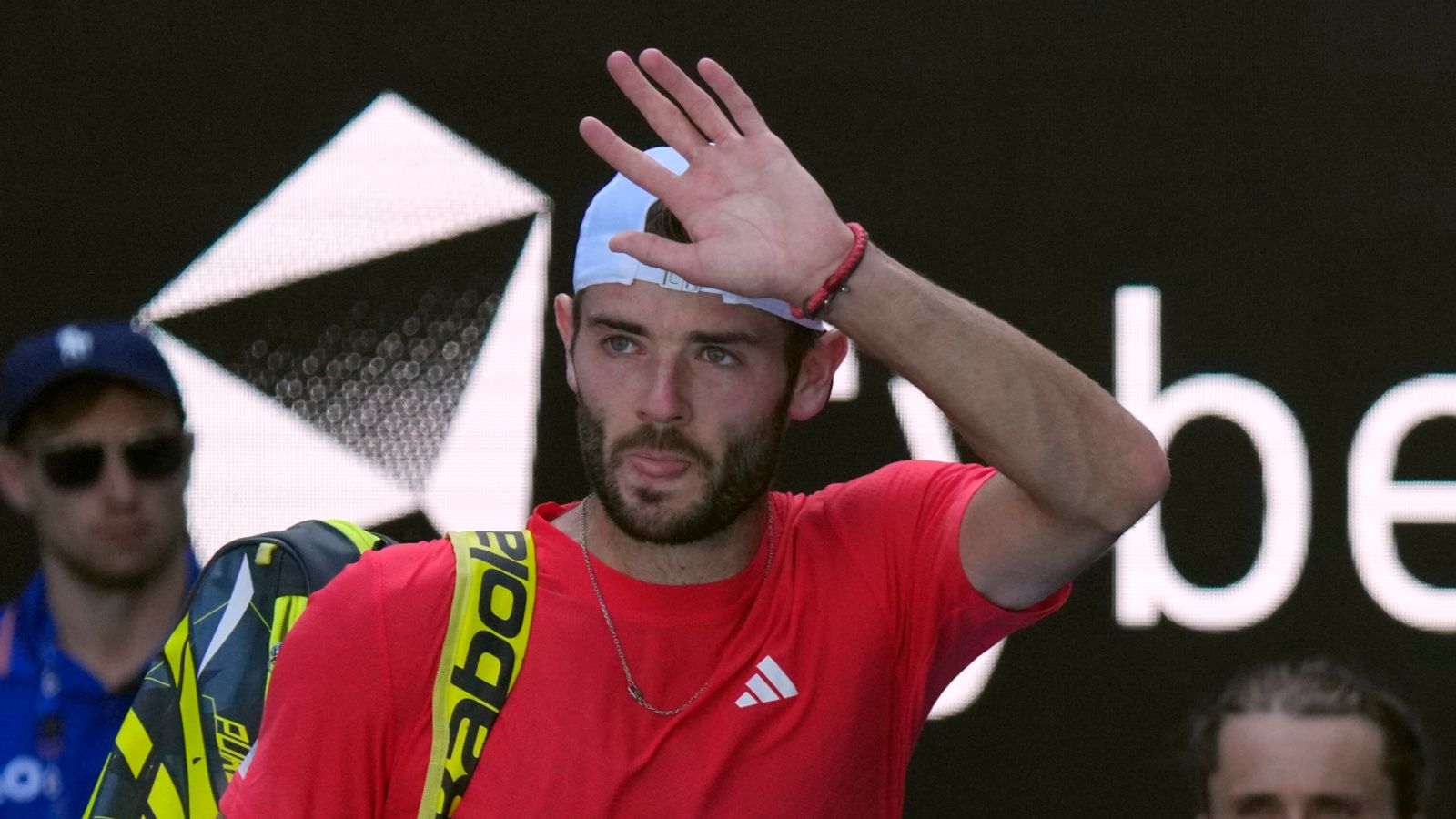 Jacob Fearnley: Scot out of Australian Open after straight-sets loss to second seed  Alexander Zverev