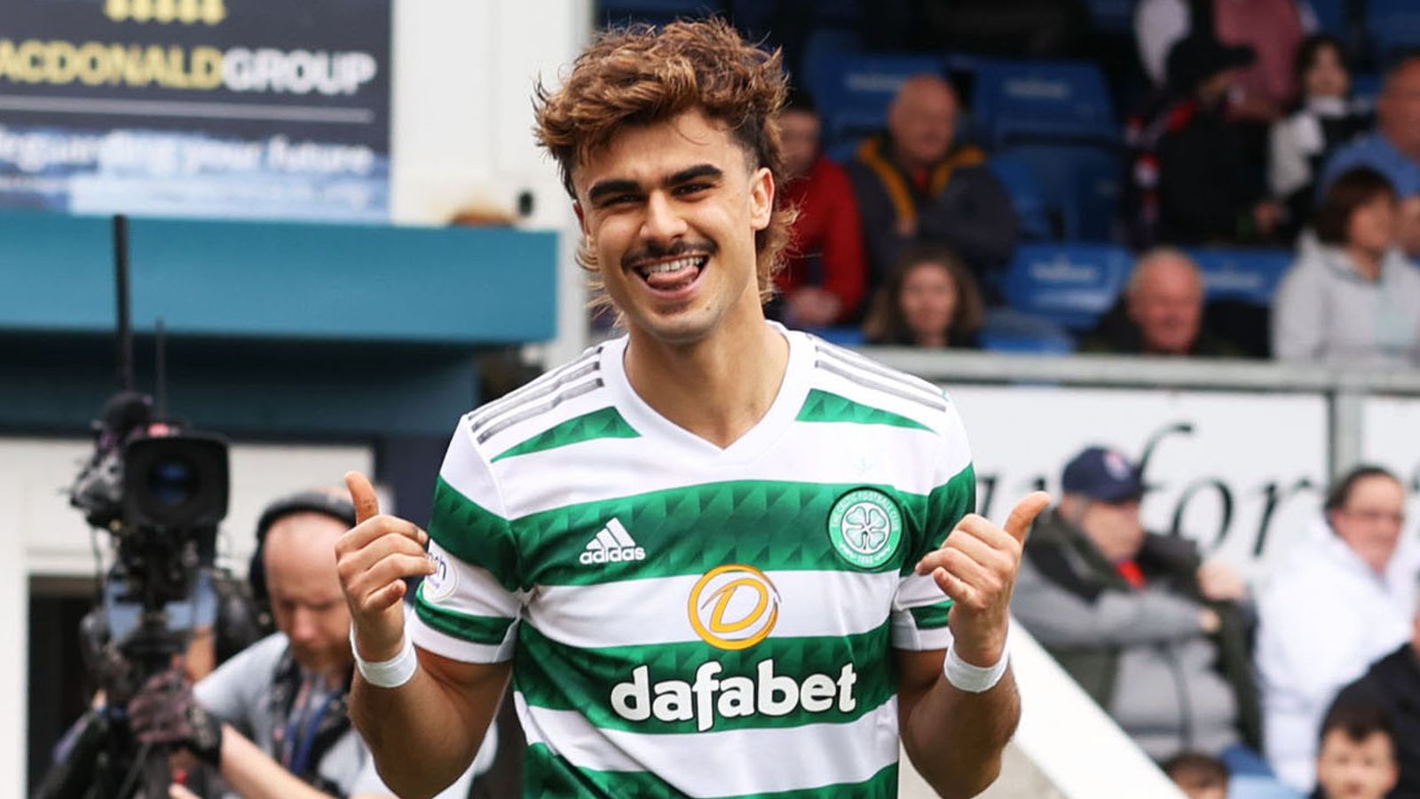 https://e0.365dm.com/25/01/1600x900/skysports-jota-celtic_6809489.jpg?20250124173226