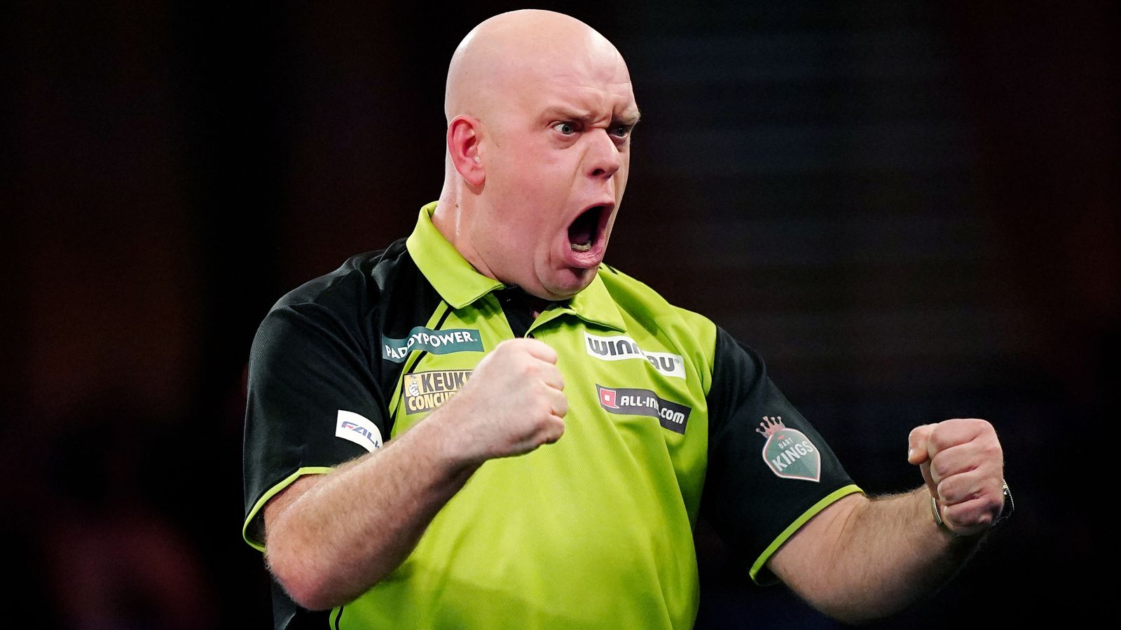 World Darts Championship: Michael van Gerwen holds off Callan Rydz to reach semi-finals as Chris Dobey beats Gerwyn Price