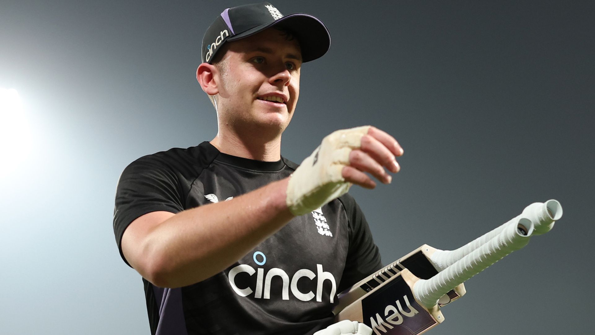 Smith to keep wicket and bat at No 3 for England against Australia