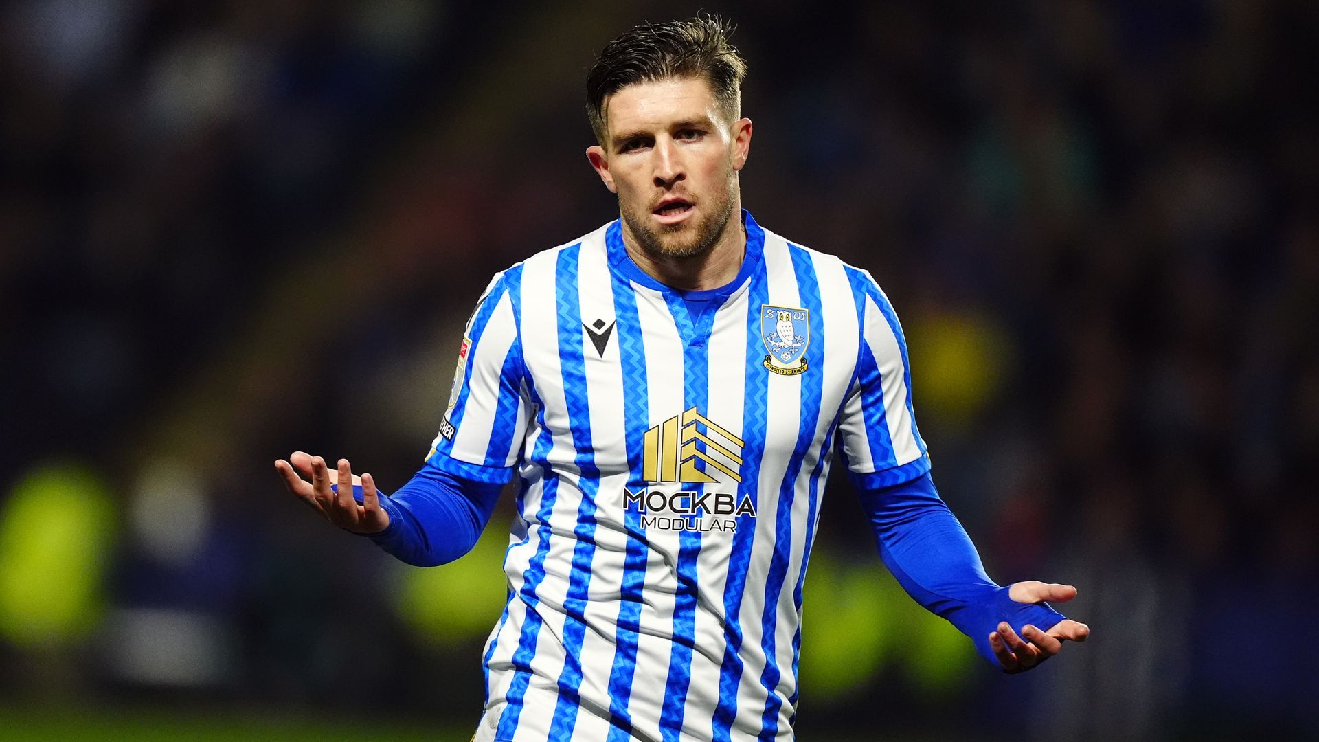 Windass scores stunner from own half in Sheff Wed win