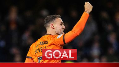 Dundee Utd level it up in the derby! | Sevelj heads home equaliser