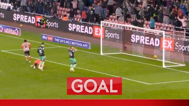 Robinson GAFFE! Sunderland pounce on huge mistake!