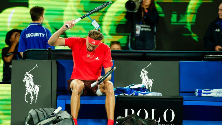 26 January 2025, Australia, Melbourne: Tennis: Grand Slam - Australian Open, Singles, Men, Final. Sinner (Italy) - Zverev (Germany), Rod Laver Arena. Alexander Zverev reacts disappointed. Photo by: Frank Molter/picture-alliance/dpa/AP Images