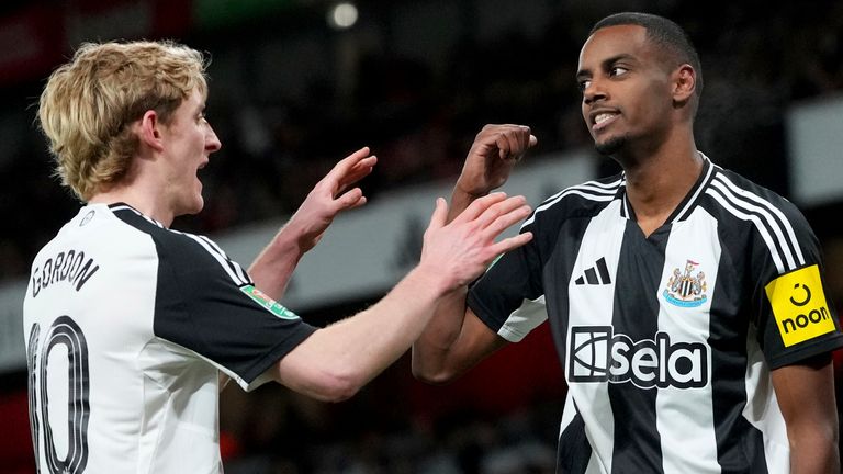 Anthony Gordon and Alexander Isak scored against Arsenal in the Carabao Cup semi-final first leg