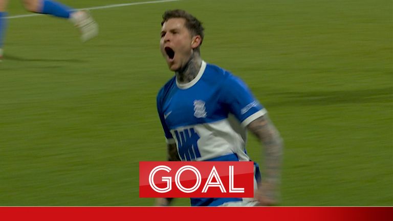 Birmingham go level against Wrexham from a corner!