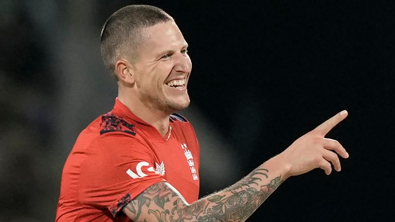 England Brydon Carsa celebrates the Indian Washington During the second game of the T20 cricket between India and England on MA Children, India, Saturday, January 2525. (AP photo / Mahesh Kumar A.)