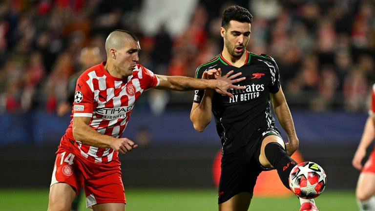 Mikel Merino controls the ball under pressure from Oriol Romeu 