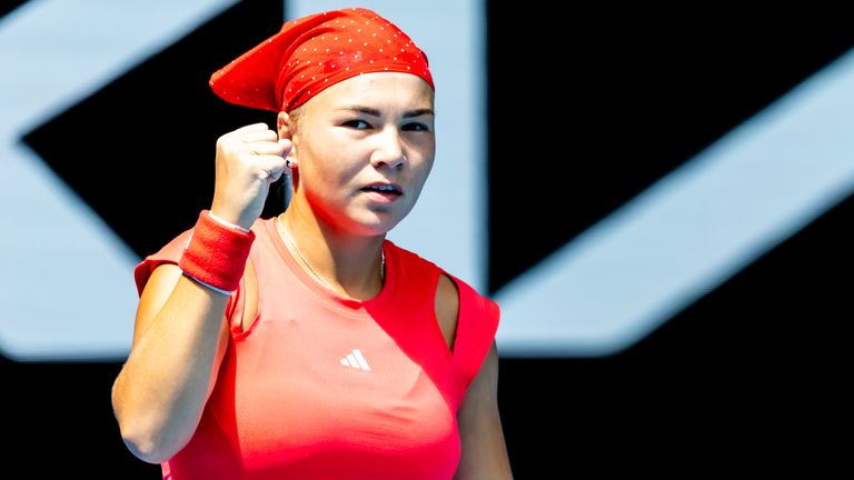 Diana Shnaider of Russia in action during Round 3 of the 2025 Australian Open on January 17 2025, at Melbourne Park in Melbourne, Australia. (Photo by Jason Heidrich/Icon Sportswire) (Icon Sportswire via AP Images)