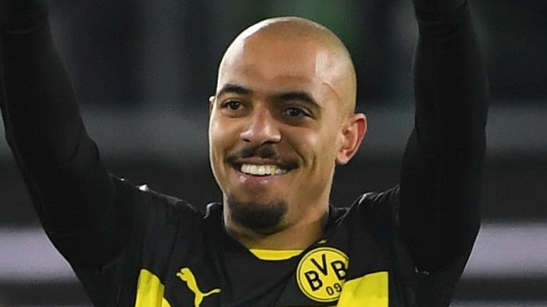 22 December 2024, Lower Saxony, Wolfsburg: Soccer: Bundesliga, VfL Wolfsburg - Borussia Dortmund, Matchday 15, Volkswagen Arena. Dortmund's Donyell Malen celebrates after his goal to make it 0:1. Photo by: Swen Pf'rtner/picture-alliance/dpa/AP Images