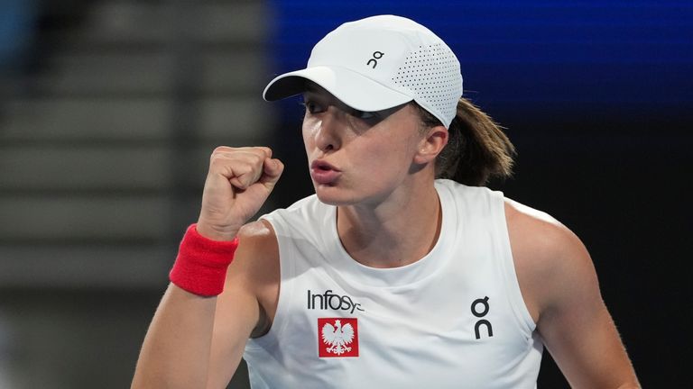 Poland's Iga Swiatek reacts during her quarterfinal amtch against Britain's Katie Boulter at the United Cup tennis tournament in Sydney, Australia, Thursday, Jan. 2, 2025. (AP Photo/Mark Baker)