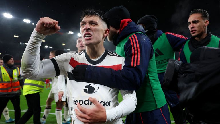 Lisandro Martinez of Manchester United celebrates with teammates after scoring his team's first goal