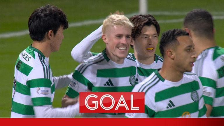 McCowan mencetak gol pembuka Celtic melawan Dundee!