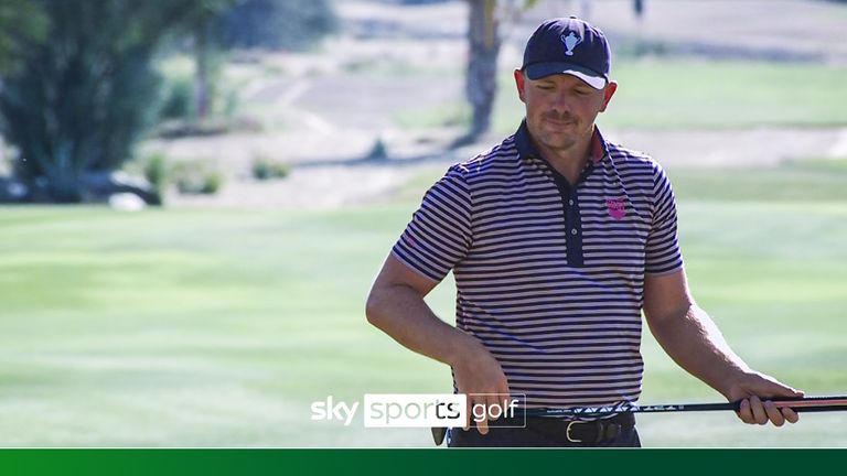 'Dig out the guitar! | Wallace sinks huge putt to win hole at Team Cup