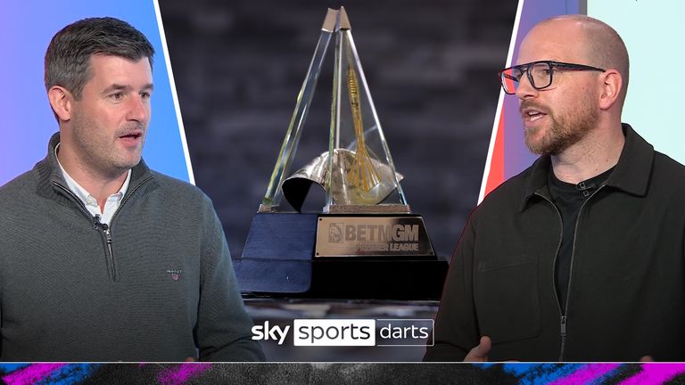 CEO PDC Matthew Porter dan Mark Webster dari Sky Sports merefleksikan susunan pemain Premier League Darts 2025 dan mendesak para pemain untuk meningkatkan dan mempertahankan tempat mereka untuk tahun depan. Dart Liga Premier 2025 dimulai pada 6 Februari langsung di Sky Sports.