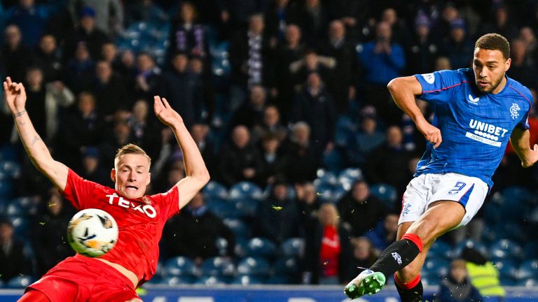 GLASGOW, SCOTLAND - JANUARY 15: Rangers' Cyriel Dessers scores to make it 3-0 during a William Hill Premiership match between Rangers and Aberdeen at Ibrox Stadium, on January 15, 2025, in Glasgow, Scotland.  (Photo by Rob Casey / SNS Group)