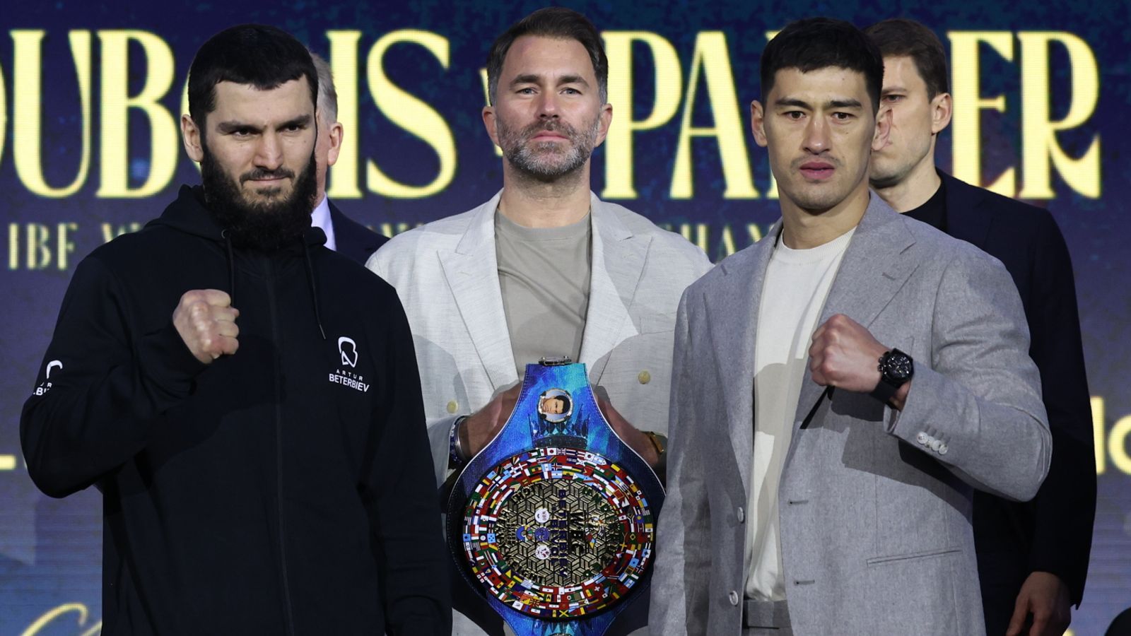 https://e0.365dm.com/25/02/1600x900/skysports-artur-beterbiev-dmitry-bivol_6836307.jpg?20250222094715